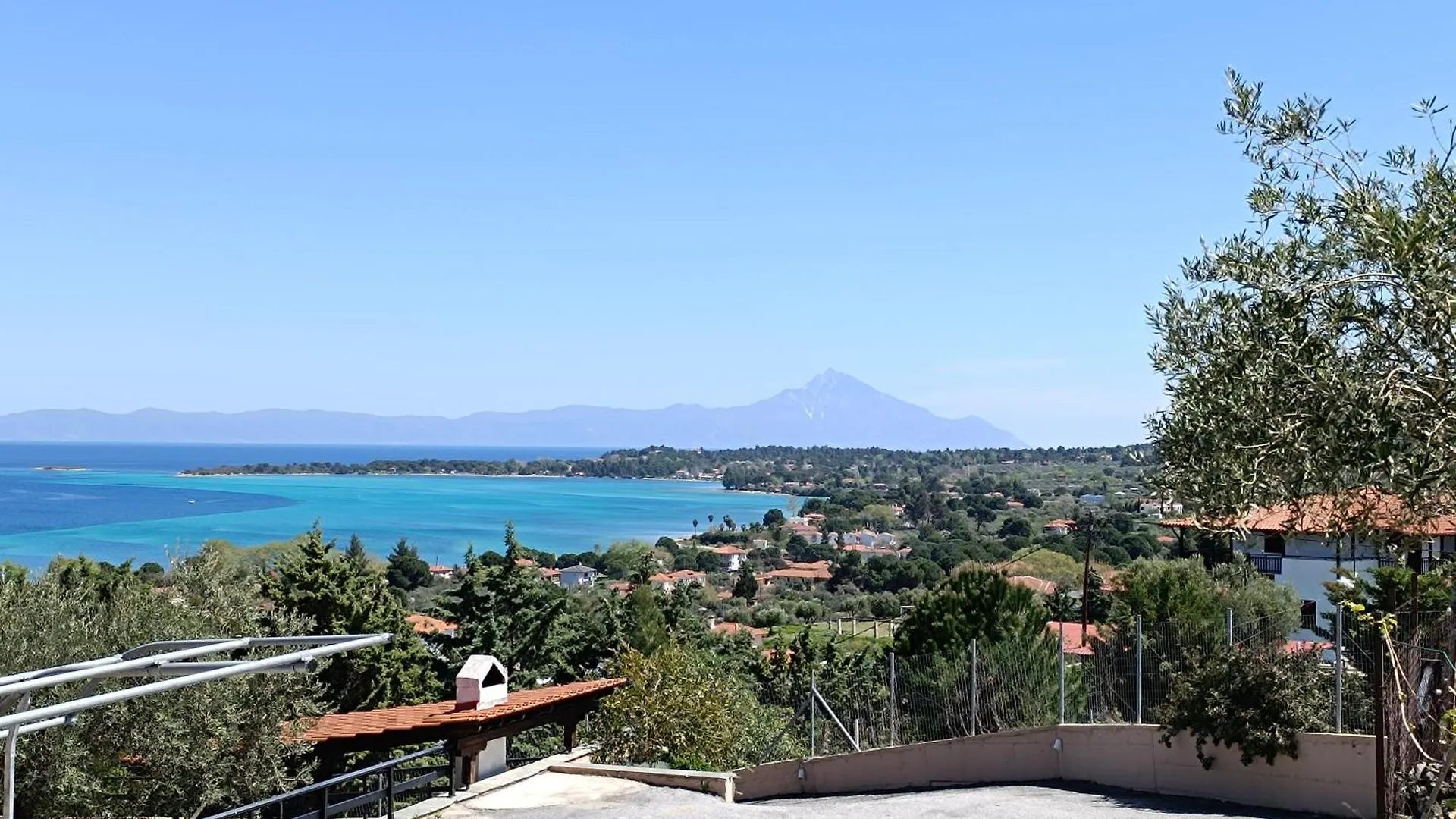 Green & Blue House In Halkidiki In 보우르보우로우 그리스